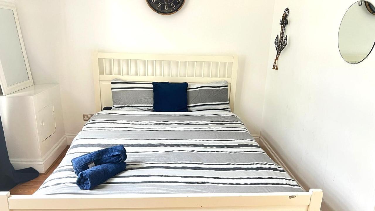 Aldgate Rooms Лондон Экстерьер фото