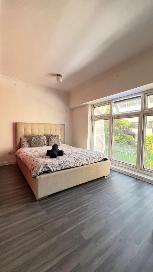 Aldgate Rooms Лондон Экстерьер фото