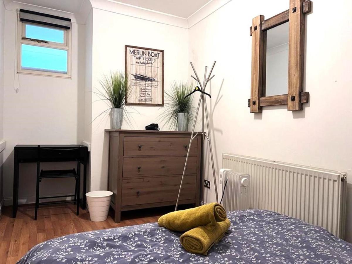 Aldgate Rooms Лондон Экстерьер фото